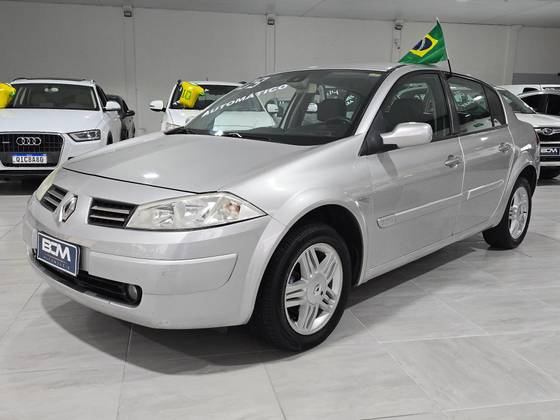 RENAULT MEGANE 2.0 PRIVILÉGE SEDAN 16V GASOLINA 4P AUTOMÁTICO RENAULT MEGANE 2.0 PRIVILÉGE SEDAN 16V GASOLINA 4P AUTOMÁTICO